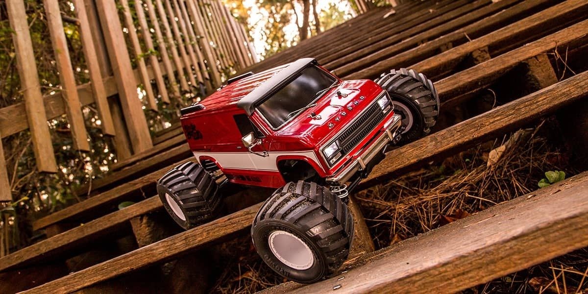 PACK ECO KYOSHO MAD VAN VE 4WD FAZER MK2 1:10 TRUCK BRUSHLESS LIPO 2S ET CHARGEUR