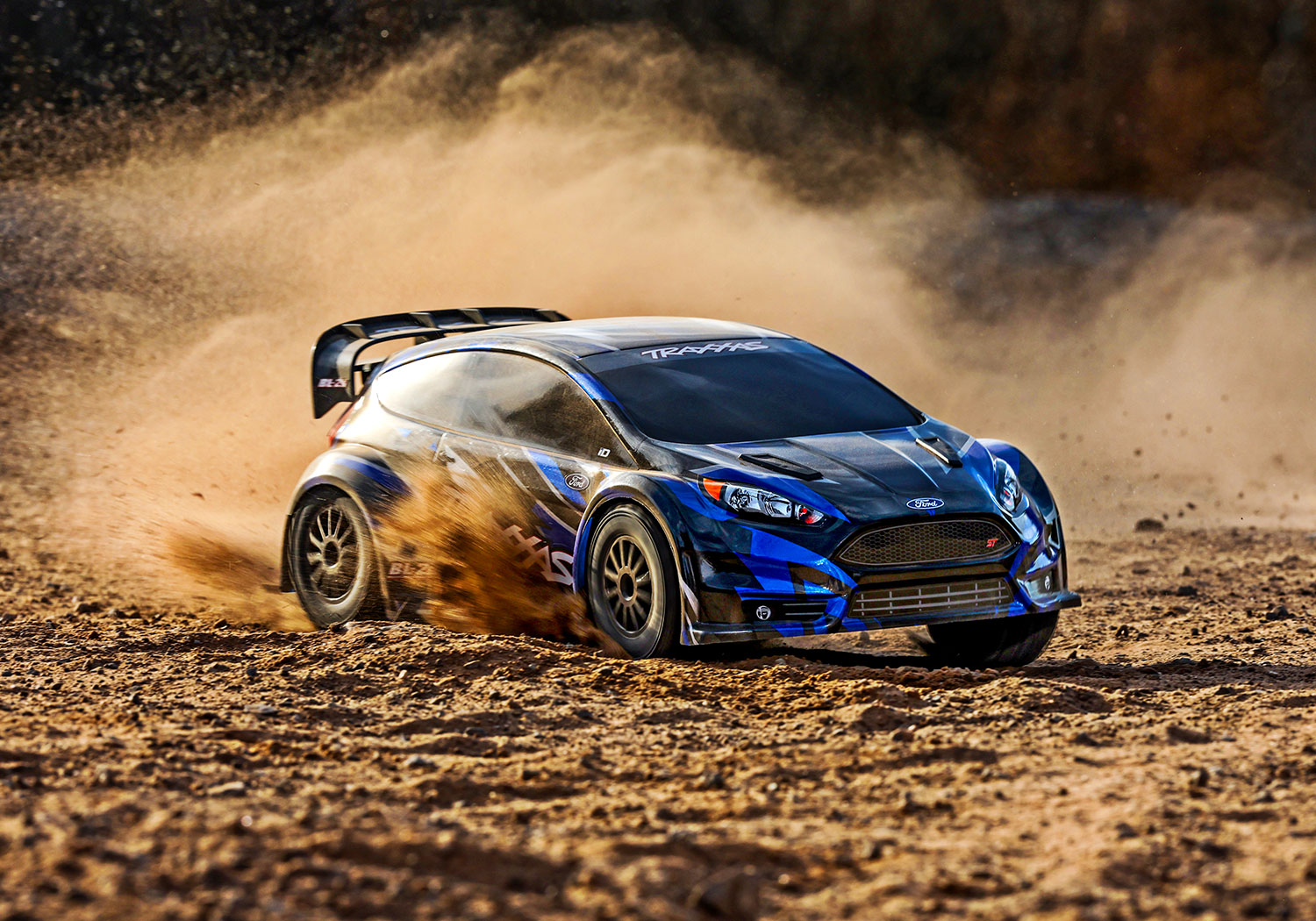 PACK ECO FORD FIESTA ST RALLY BRUSHLESS BL-2S BLEU LIPO 2S 5800 MAH CHARGEUR TRAXXAS SAC OFFERT