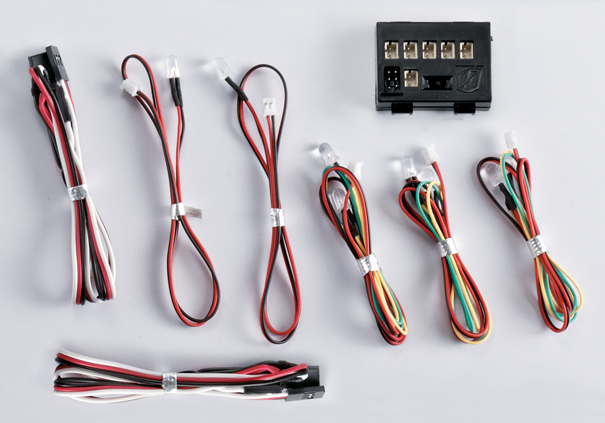 Killerbody Eclairage Set avec 8 LED inclus boite de contrle KB48100