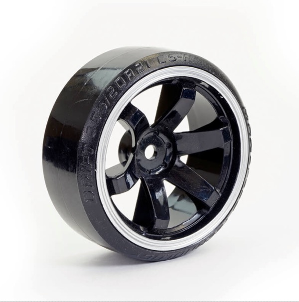 FASTRAX 1/10 STREET/DRIFT TYRE 6-SPOKE WHEEL (6MM OFFSET) - BLACK WITH WHITE TRIM (4)