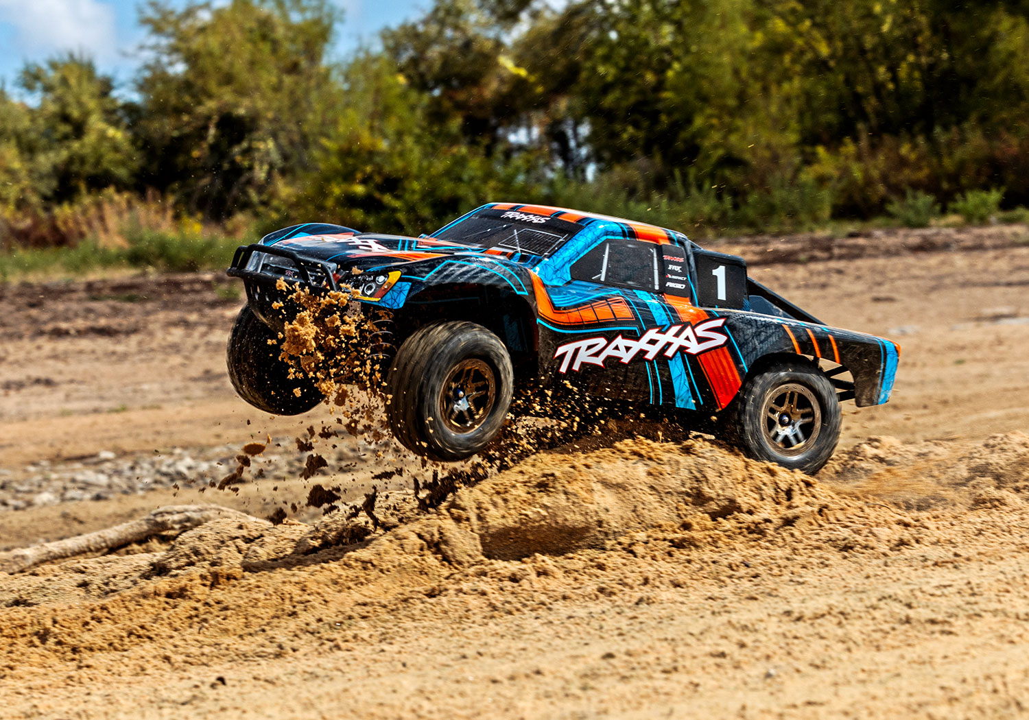 PACK ECO TRAXXAS SLASH ULTIMATE EDITION 4X4 CLIPLESS LIPO 3S CHARGEUR SAC OFFERT