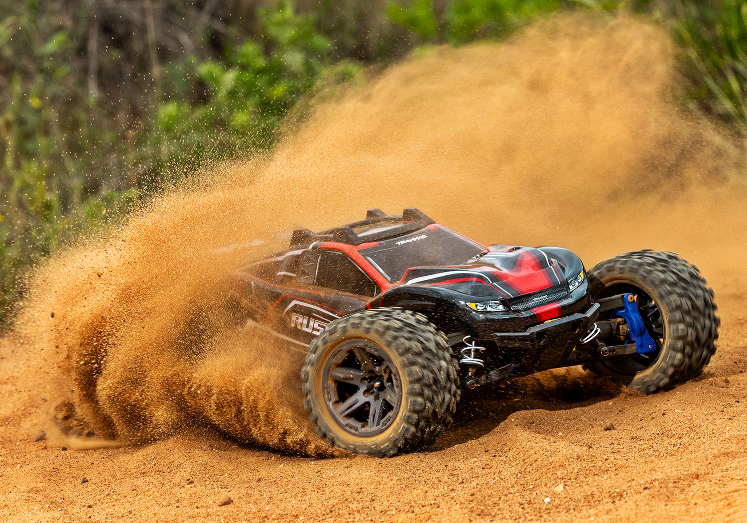 TRAXXAS RUSTLER 1/10 4X4 BRUSHLESS BL-2S ROUGE 67164-4