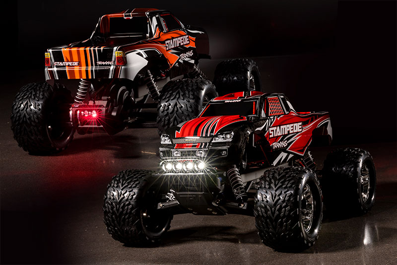 NOUVEAU TRAXXAS STAMPEDE LEDS 4X2 BRUSHED ORANGE AVEC ACCUS / CHARGEUR